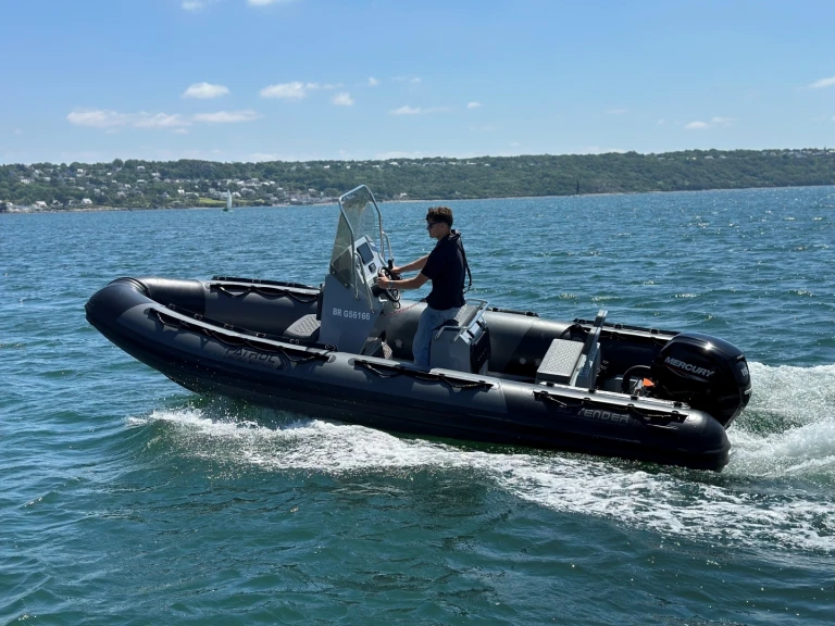 Verhuur RIB 3D Tender met vaarbewijs