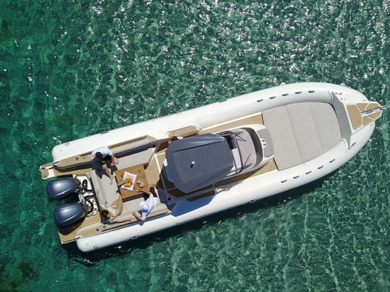 Capelli Tempest 1000 CC te huur van particulier of professional in Port de Saint-Cyprien Méditerranée