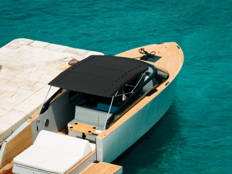 Bootverhuur Pelagosa Pelagosa 33 in Split via SamBoat