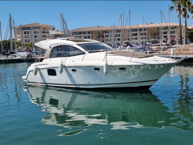 Jeanneau Prestige 38 S te huur van particulier of professional in Saint-Jean-Cap-Ferrat