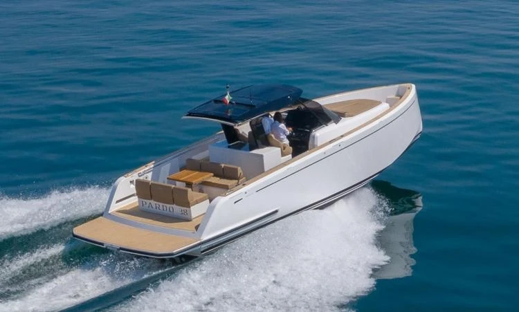 Pardo Yachts Pardo 38 te huur van particulier of professional in Beaulieu-sur-Mer