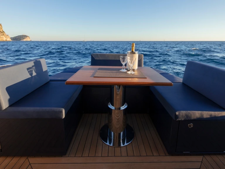 Bootverhuur Solaris Solaris 47 in Beaulieu-sur-Mer via SamBoat