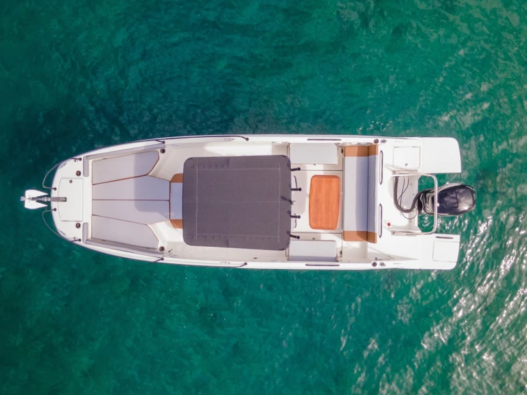 Verhuur Motorboot Bénéteau met vaarbewijs