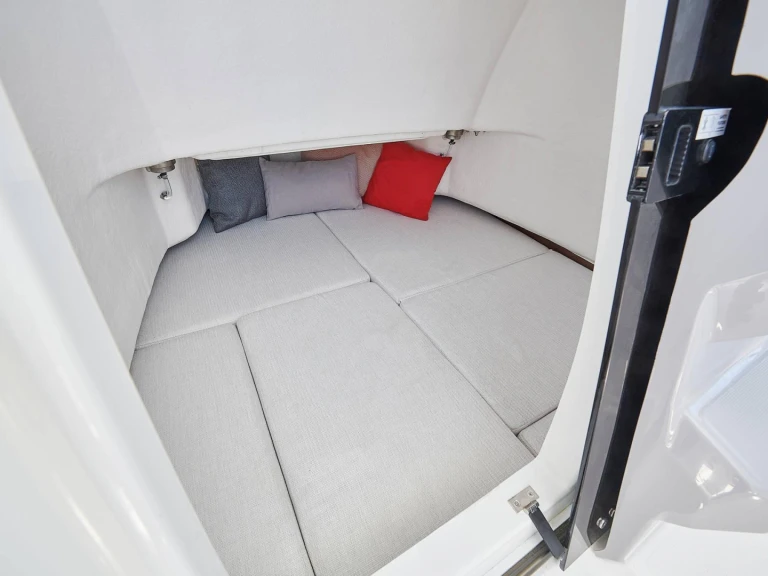 Verhuur Motorboot Jeanneau met vaarbewijs