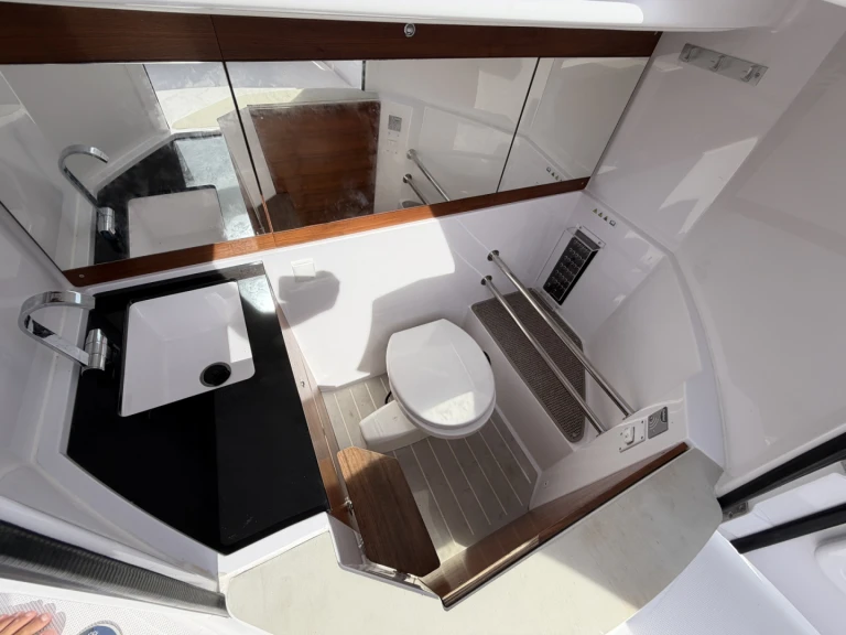 Bootverhuur Axopar Axopar 28 T-Top in La Madrague via SamBoat