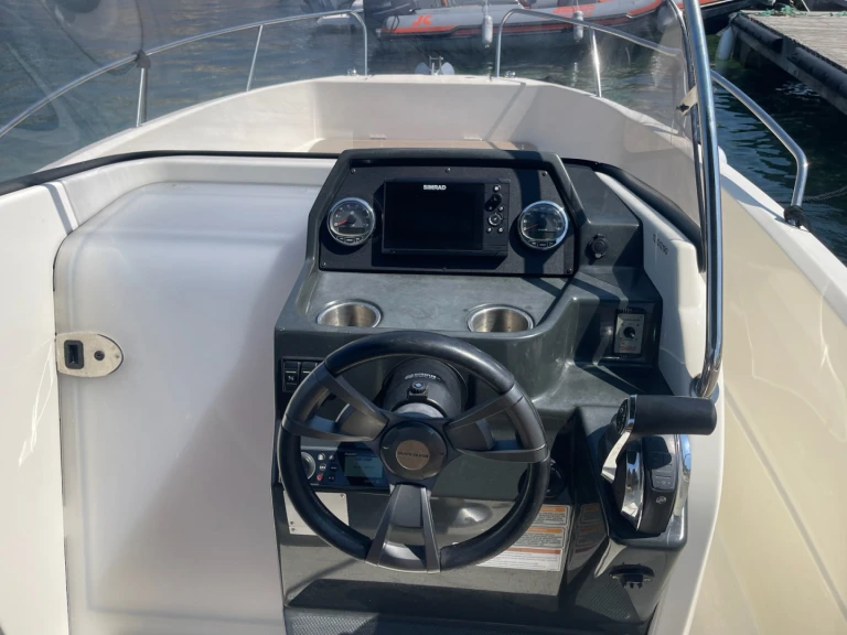 Huur Motorboot met of zonder schipper Quicksilver in La Madrague