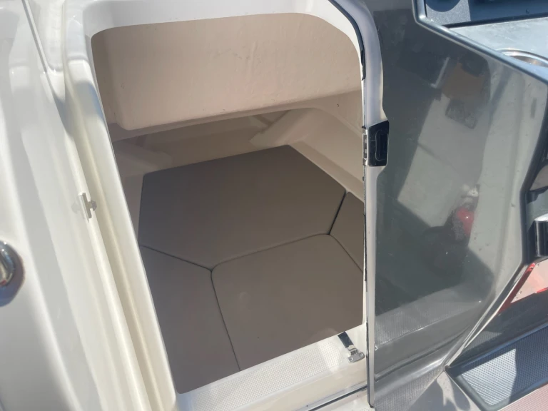 Verhuur Motorboot Quicksilver met vaarbewijs