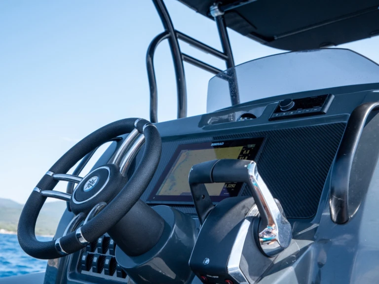 Motorboot te huur in Porto Pollo voor de beste prijs