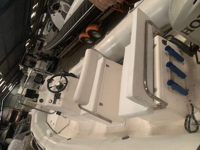 Zodiac 530 FB te huur van particulier of professional in Bénodet