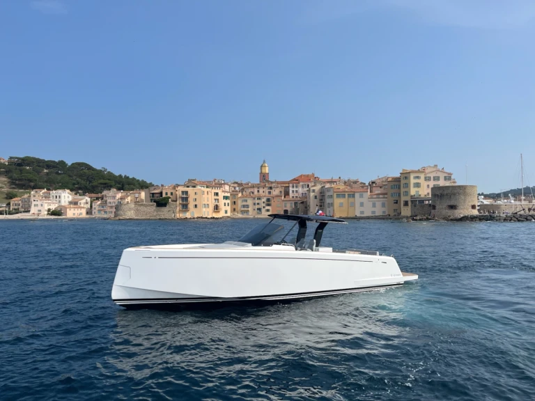 Pardo Yachts Pardo 38 te huur van particulier of professional in Port Grimaud
