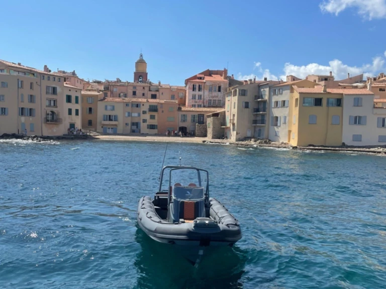 Jachthuur in Port Grimaud - Highfield HIGHFIELD 700 via SamBoat