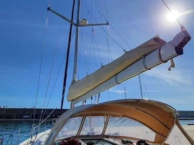 Jachthuur in Port Grimaud - Jeanneau New Co Jeanneau Sun Odyssey 49 via SamBoat