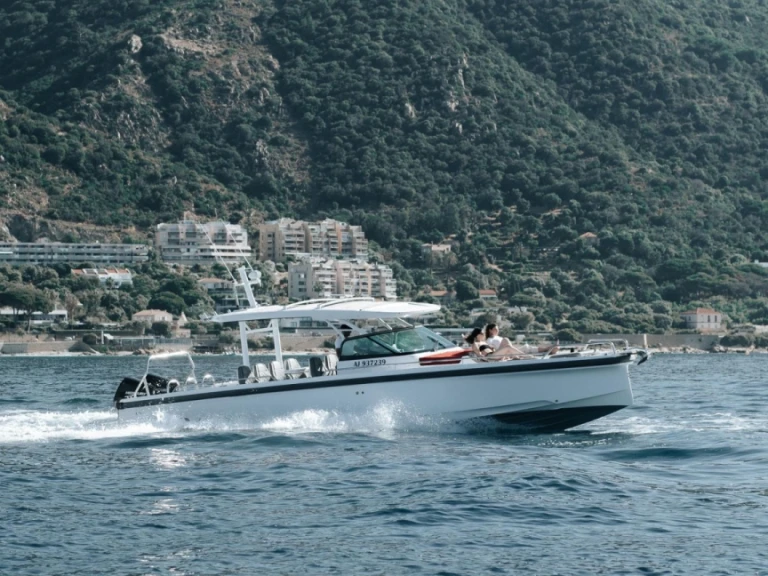 Jachthuur in Ajaccio - Axopar Axopar 37 via SamBoat