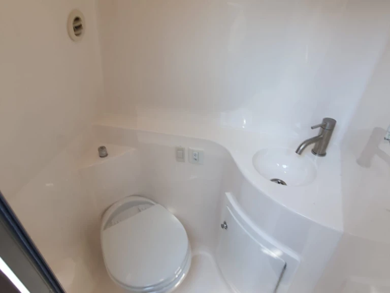 Verhuur Motorboot Régal met vaarbewijs