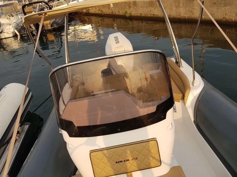 Verhuur RIB Salpa met vaarbewijs