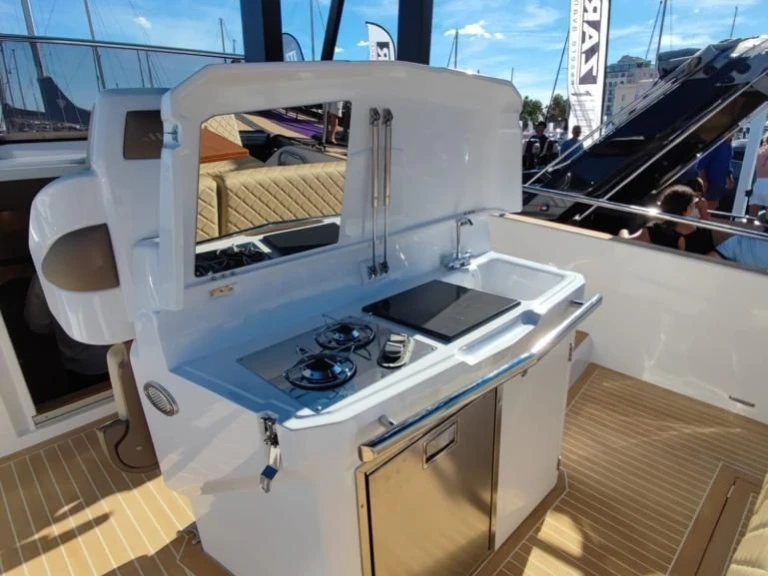 Bootverhuur Salpa AVANGARDE 1.1 in Ajaccio via SamBoat