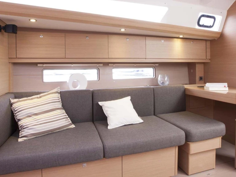 Zeilboot te huur in Porticcio voor de beste prijs