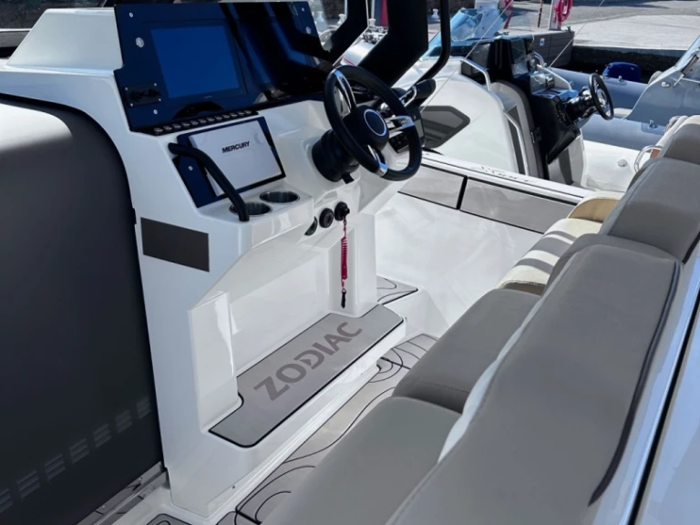 Verhuur RIB Zodiac met vaarbewijs