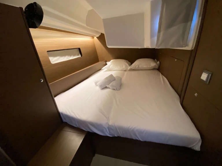 Jachthuur in Ajaccio - Bénéteau Oceanis 40.1 via SamBoat