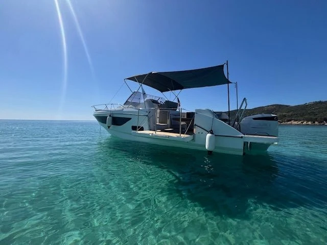 Bootverhuur Ajaccio goedkoop FLYER 9 SUNdeck