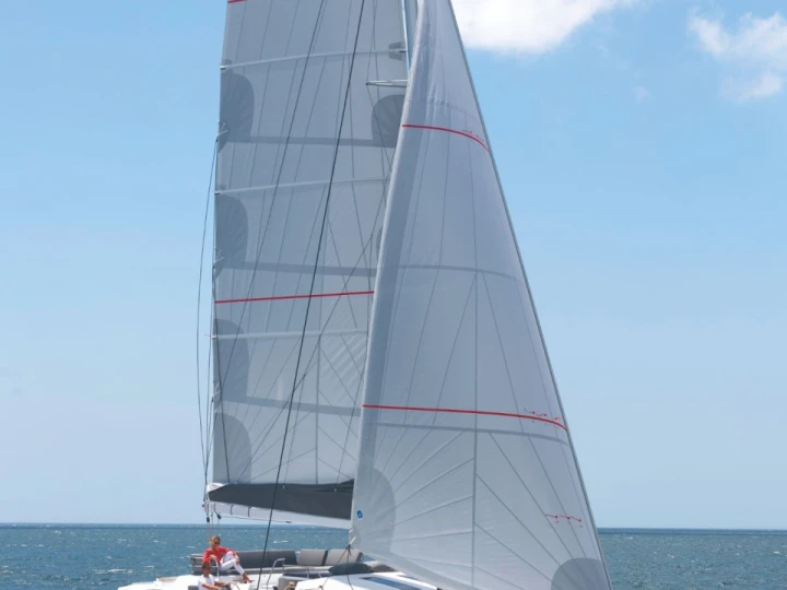 Verhuur Catamaran Fountaine Pajot met vaarbewijs