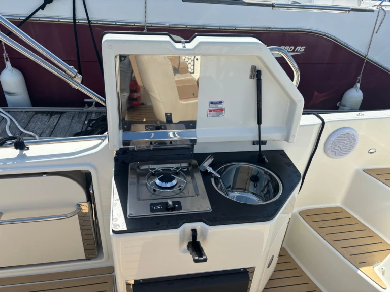 Huur een Quicksilver QUICKSILVER 755 ACTIV SUNDECK in Trébeurden