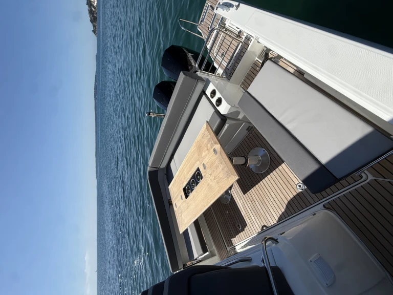 Motorboot te huur in Cannes voor de beste prijs