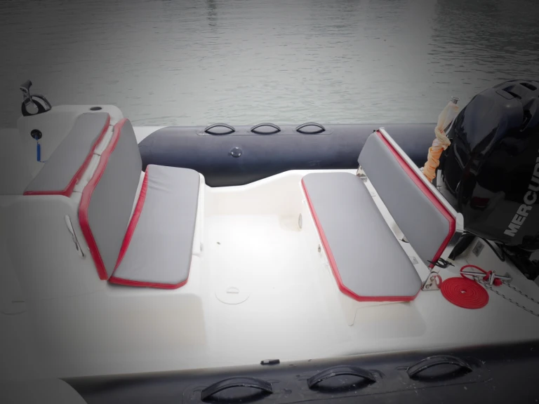 Huur een Zodiac Club 750 in La Baule-Escoublac