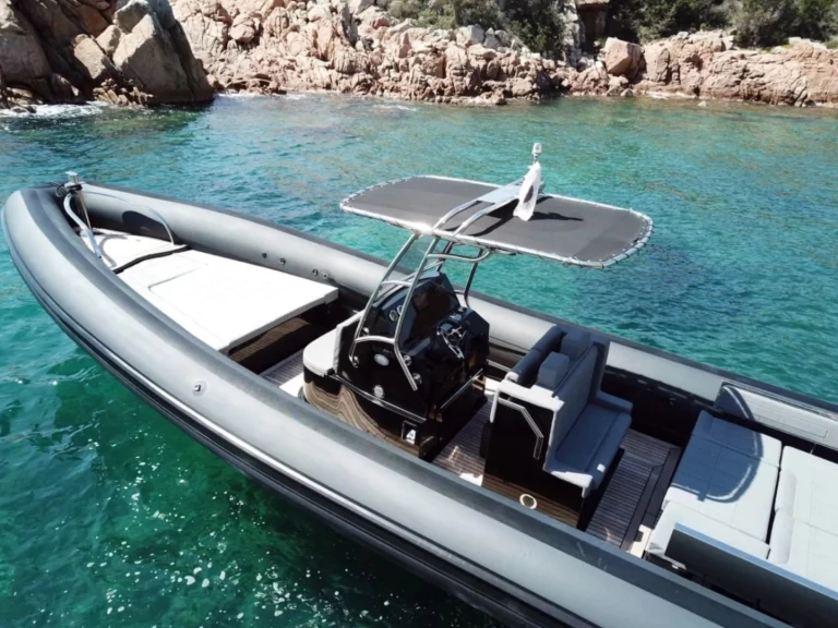 Sea Water 300 PHANTOM te huur van particulier of professional in Cogolin