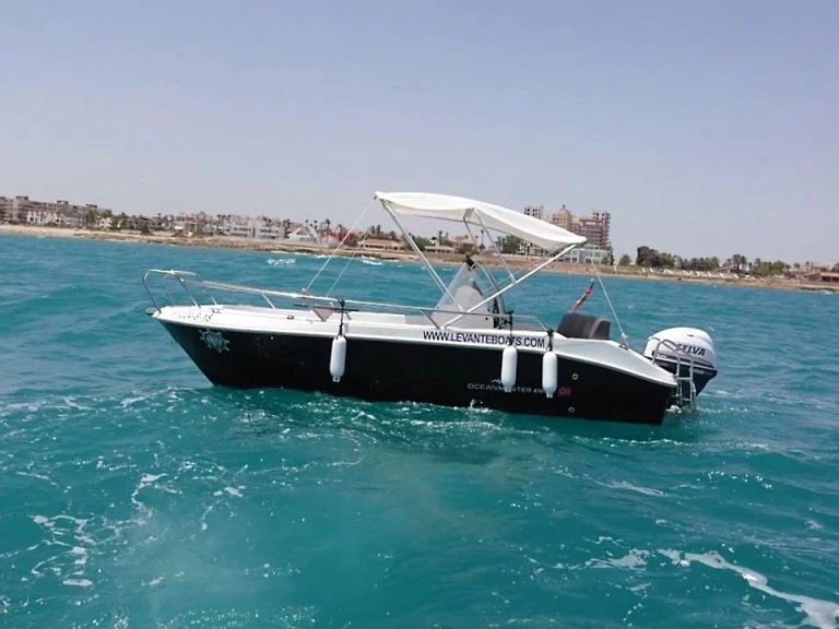 Bootverhuur Torrevieja goedkoop OCEAN MASTER 470 WA
