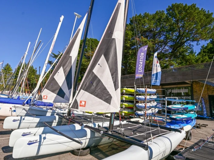 Verhuur Catamaran Dart met vaarbewijs