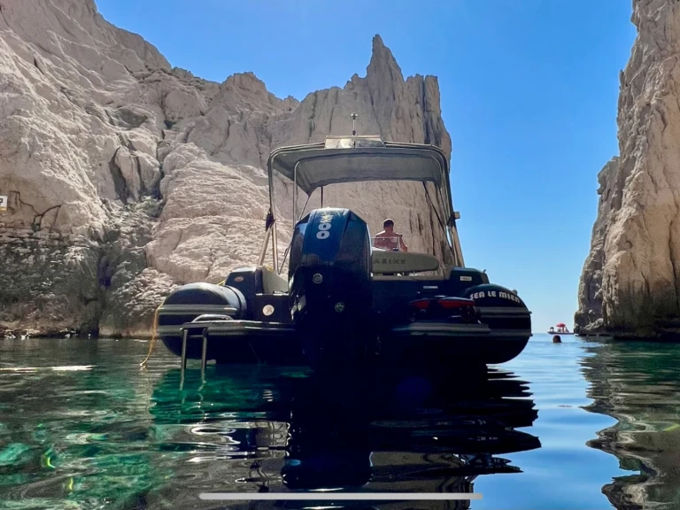 Verhuur RIB Motonautica-Vesuviana met vaarbewijs