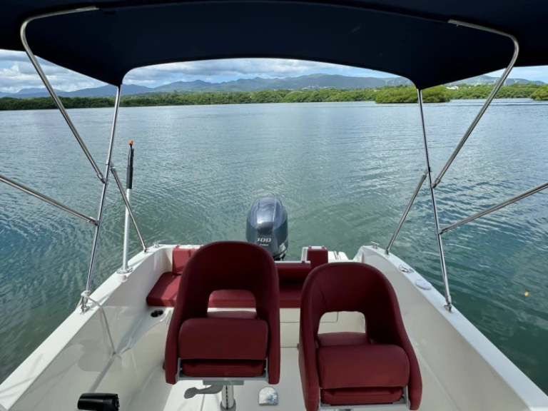 Verhuur Motorboot Pacific Craft met vaarbewijs