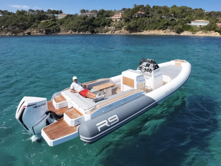 Renier Renier R9 Tourer te huur van particulier of professional in Le Lavandou