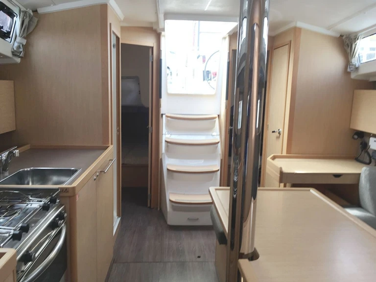 Bootverhuur Cambrils goedkoop Oceanis 38.1