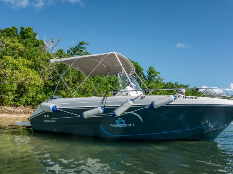Huur een Pacific Craft Pacific Craft 545 Open in Port-Louis
