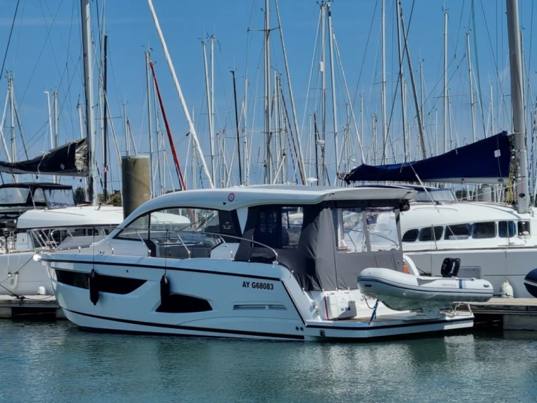 Motorboot te huur in La Trinité-sur-Mer voor de beste prijs