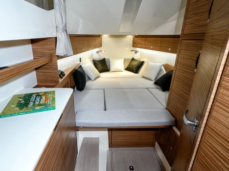 Bootverhuur Bwa Flyer 36 in La Trinité-sur-Mer via SamBoat