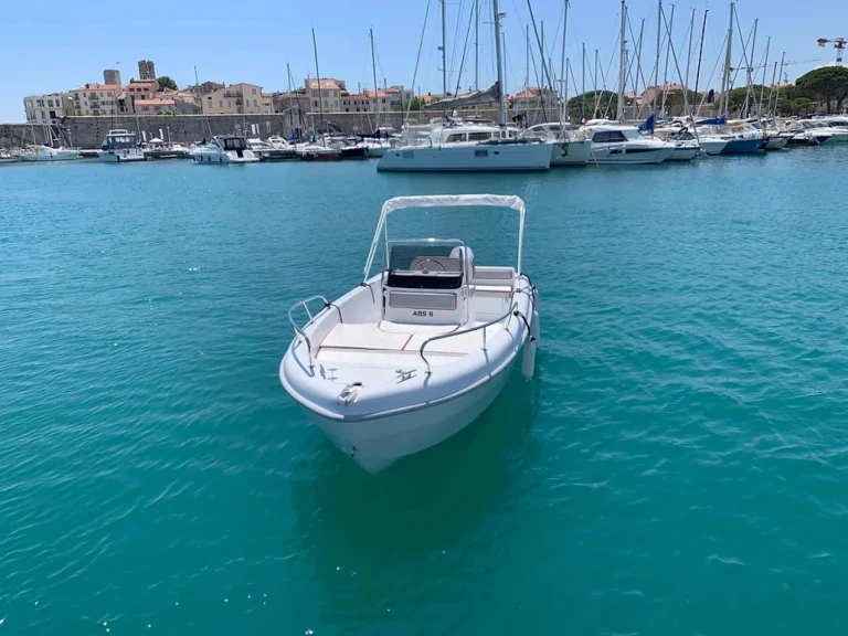 Huur Motorboot met of zonder schipper Selva in Antibes