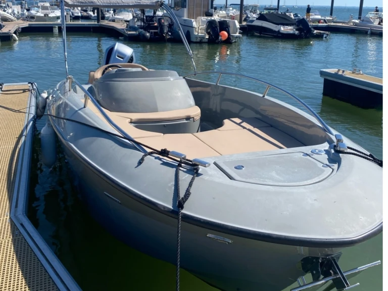 Verhuur Motorboot Aquarius met vaarbewijs