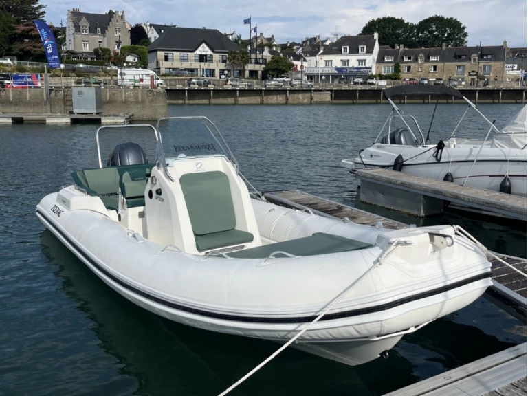 Bootverhuur La Trinité-sur-Mer goedkoop Quicksilver 555 Activ Open