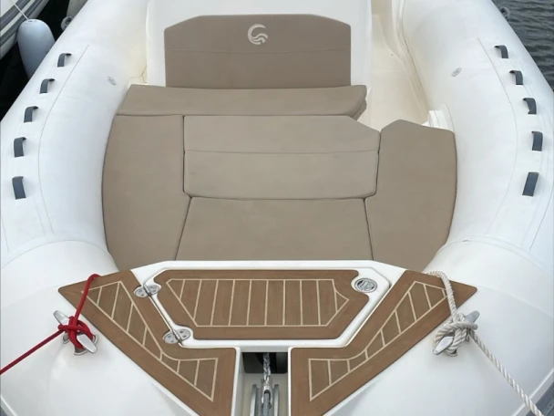 Verhuur RIB Capelli met vaarbewijs