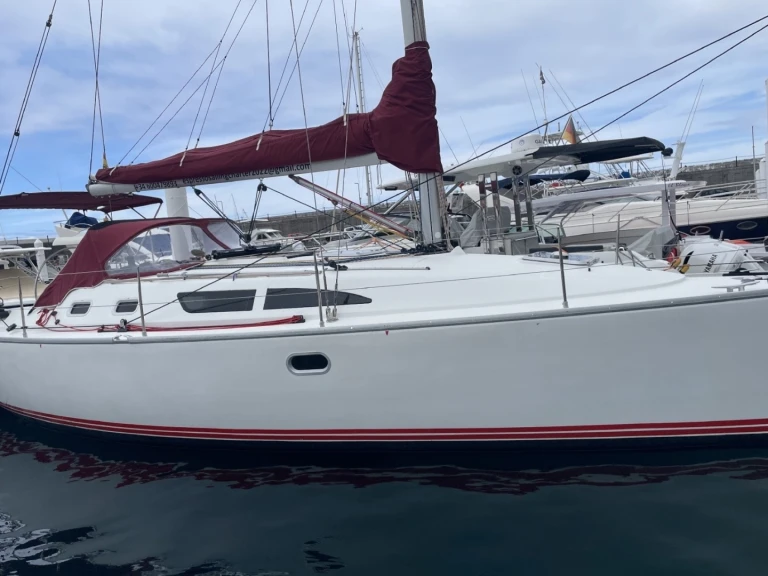 Bootverhuur Jeanneau Sun Fast 37 in San Miguel De Abona via SamBoat