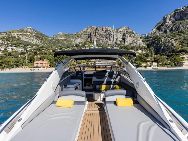 Verhuur Jacht in Saint-Jean-Cap-Ferrat - Sunseeker Superhawk 43