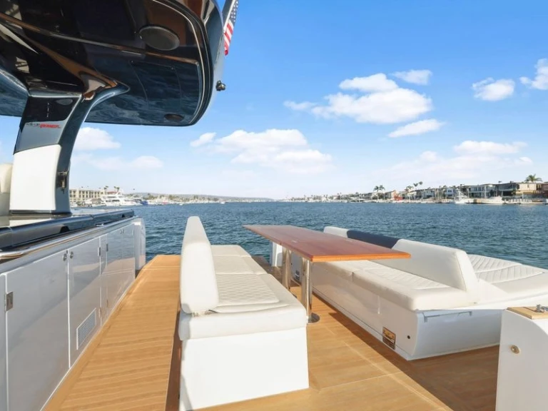 Huur een Solaris Solaris 44 in Golfe-Juan