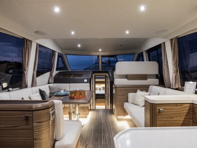 Huur een Greenline Greenline 48 Fly in Fontvieille