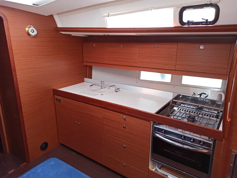 Huur een Dufour Dufour 460 Grand Large in Marina (City)