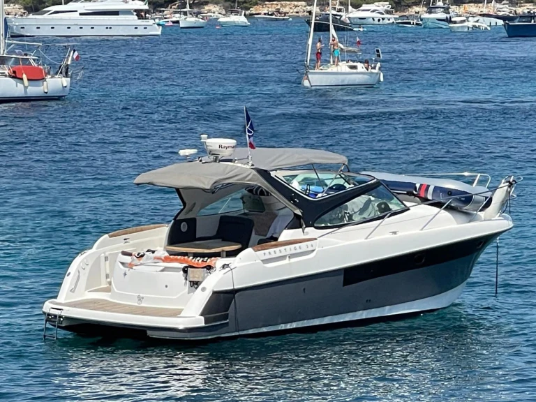 Bootverhuur Jeanneau Prestige 34 Open in Beaulieu-sur-Mer via SamBoat