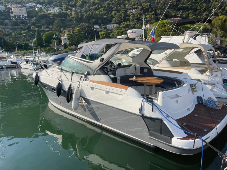 Huur Motorboot met of zonder schipper Jeanneau in Beaulieu-sur-Mer