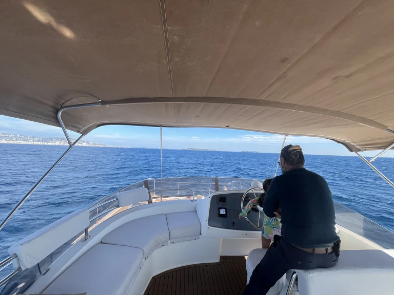 Verhuur Catamaran Fountaine Pajot met vaarbewijs